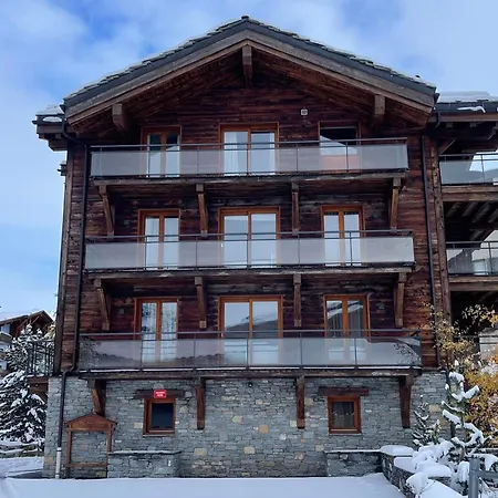 Apartment De Prestige Avec Cheminee, Balcon Et Wifi A - Fr-1-694-320 Val-d'Isere